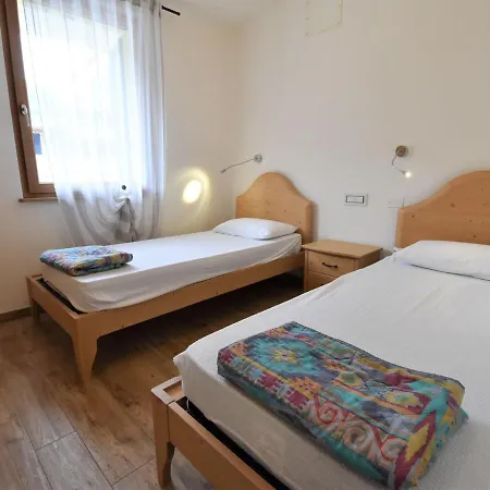Comfort-10 By Interhome דירה Crone